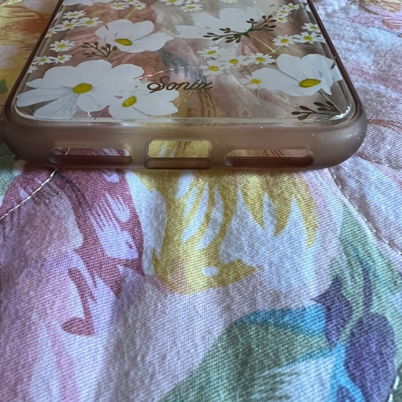 Sonix Ditsy Daisy iPhone XS MAX Case - Picture 10 of 10